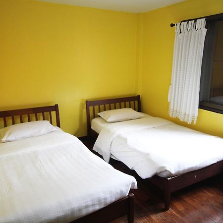 Baan Bua Homestay Чианграй Номер фото